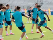 World Cup LIVE: Iran Arrive in USA as Spain Prepare for Campaign