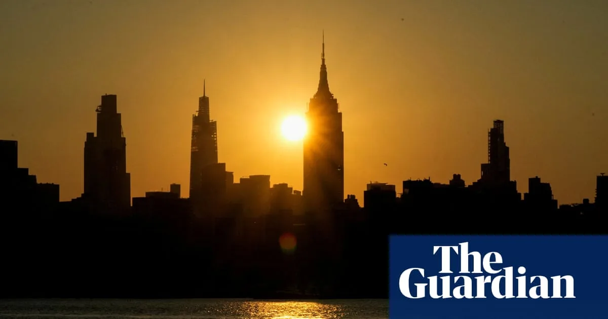 US Heat Dome Puts Over 100 Million at Risk as Scorching Conditions Spread East