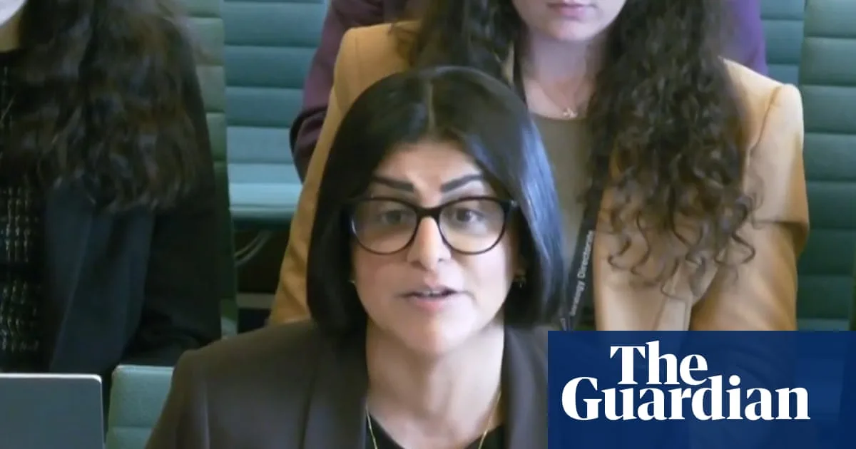 Over 300,000 children face decade wait for settled status under government plans