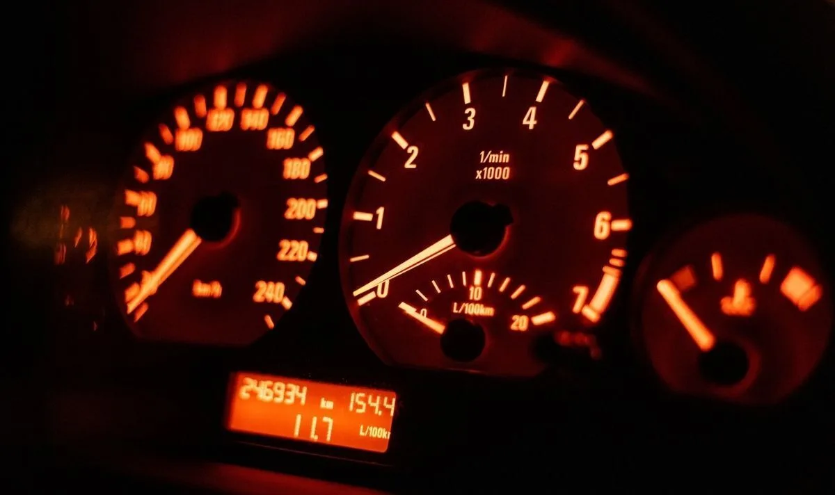 Over 9 Million UK Cars Surpass 100,000 Miles as Owners Hold On Longer