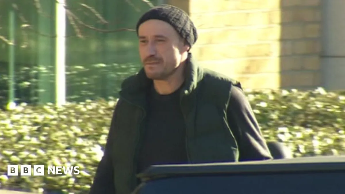 Man Jailed for £1m Fake Football Memorabilia Fraud