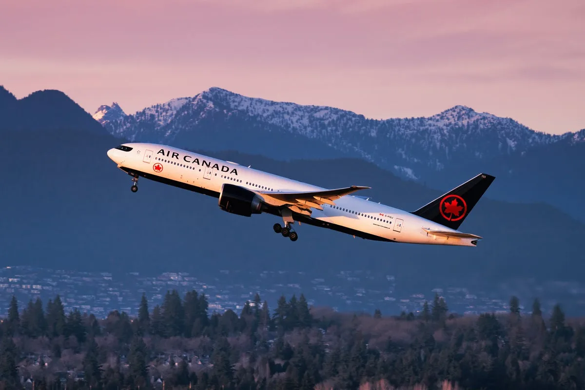 Air Canada to Halt All Flights as Cabin Crew Strike Looms