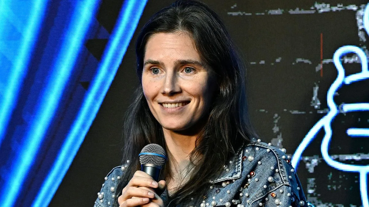 Amanda Knox Edinburgh Fringe Show Sparks Outrage Over Murder Case References
