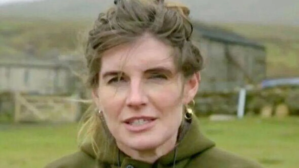 Amanda Owen's Daughter Clemmy Learns Electrical Skills on Farm