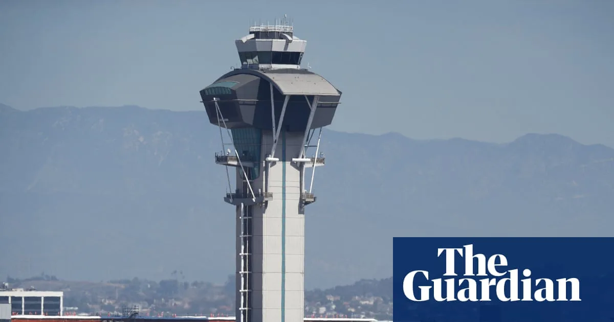 American Airlines Flight Diverts After Pilots Mistake Static for Intrusion