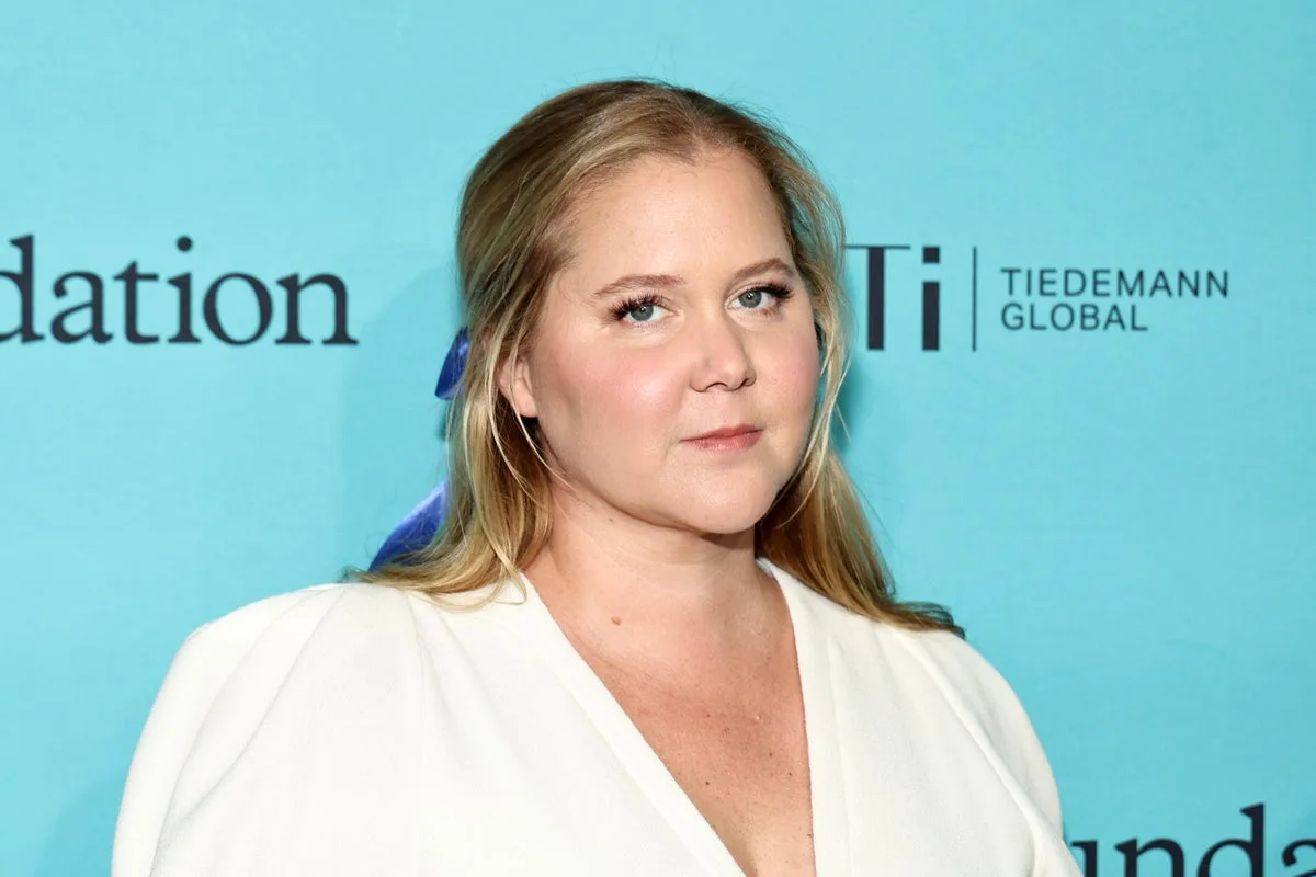 Amy Schumer Undergoes Back Surgery After Surfing Accident