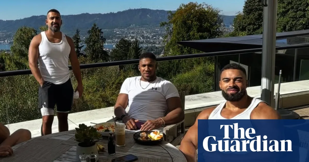 Anthony Joshua Injured in Nigeria Car Crash That Killed Two Close Friends