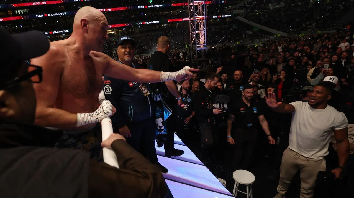 Anthony Joshua Urges Tyson Fury to Face Moses Itauma Before Blockbuster Fight