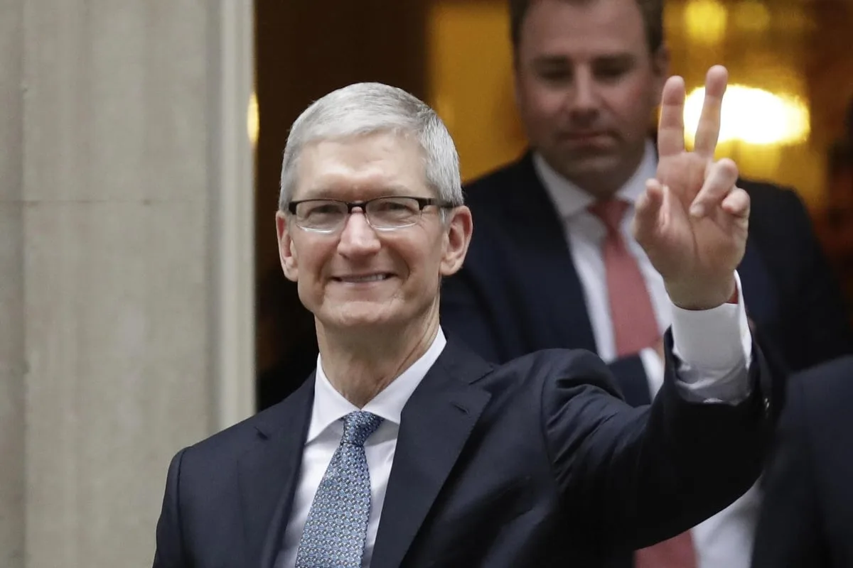 Tim Cook Praises UK Tech Sector in Downing Street Meeting