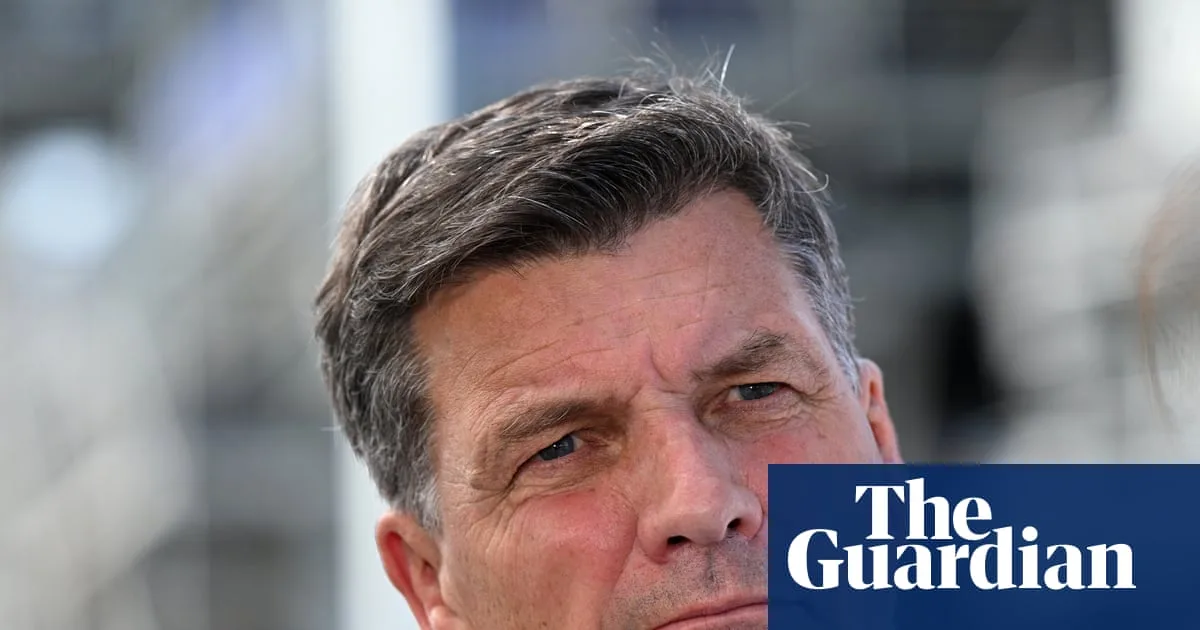 Coalition Plans to Halve Australian Immigration to 150,000-200,000