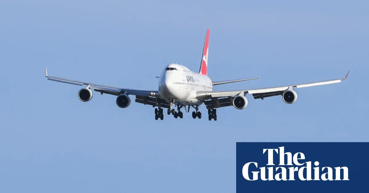 Australia's Immigration Decline Continues for Over a Year