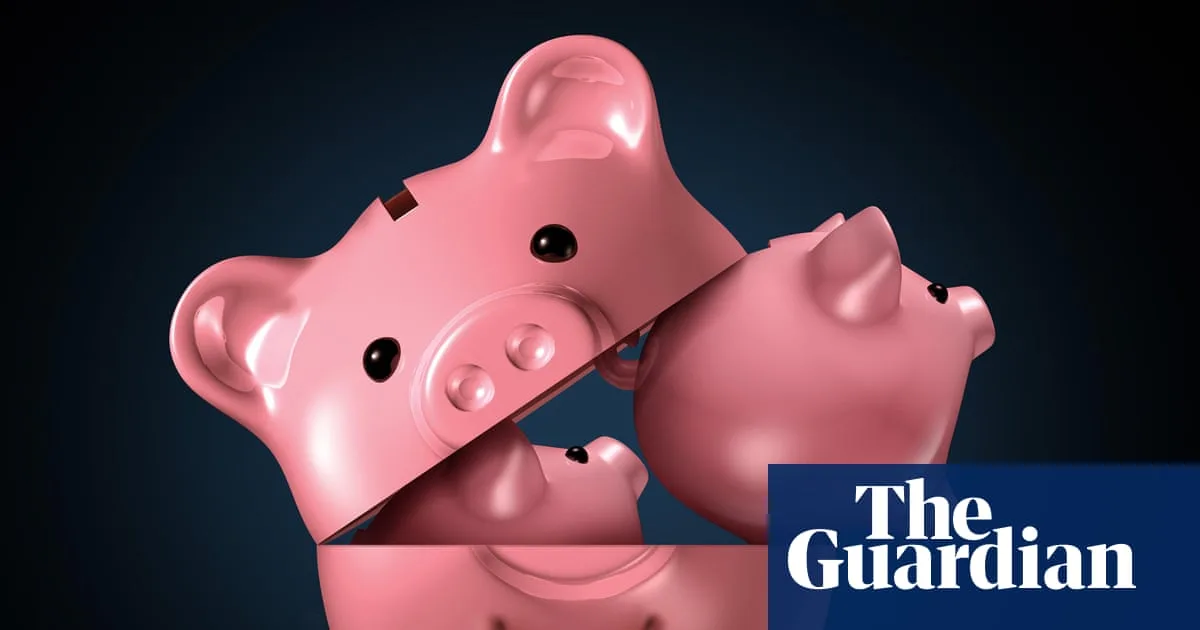 Banks Cut Savings Rates Faster Than RBA, Despite Record Deposits
