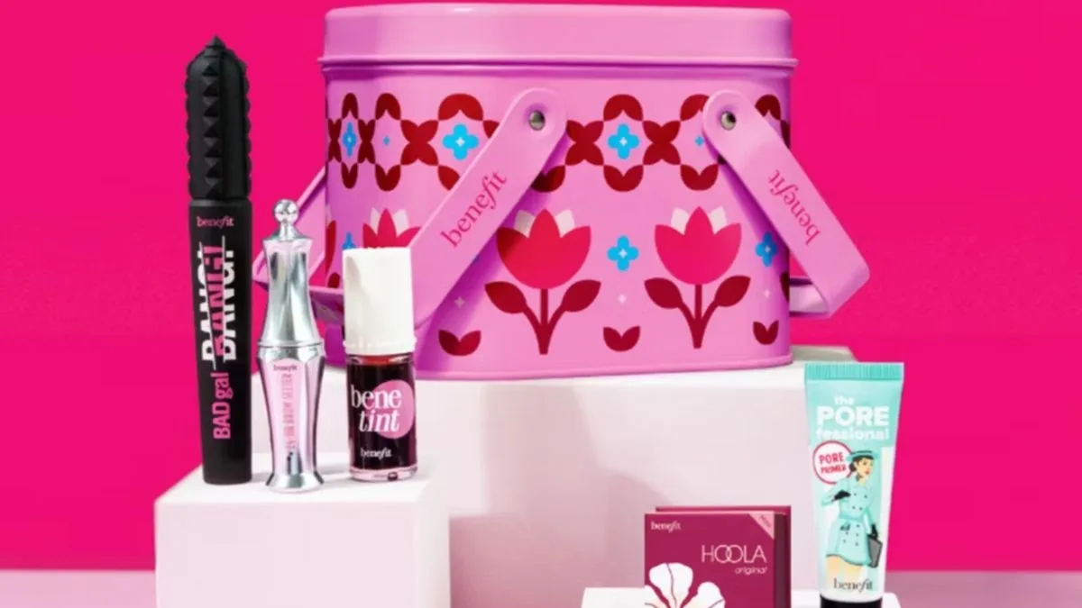 Boots Shoppers Can Get Full-Size Benefit Mascara for £7 in £97 Bundle