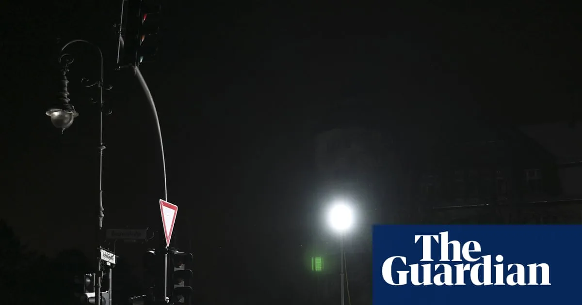 Berlin Mayor Faces Calls to Resign Over Tennis Game During Blackout