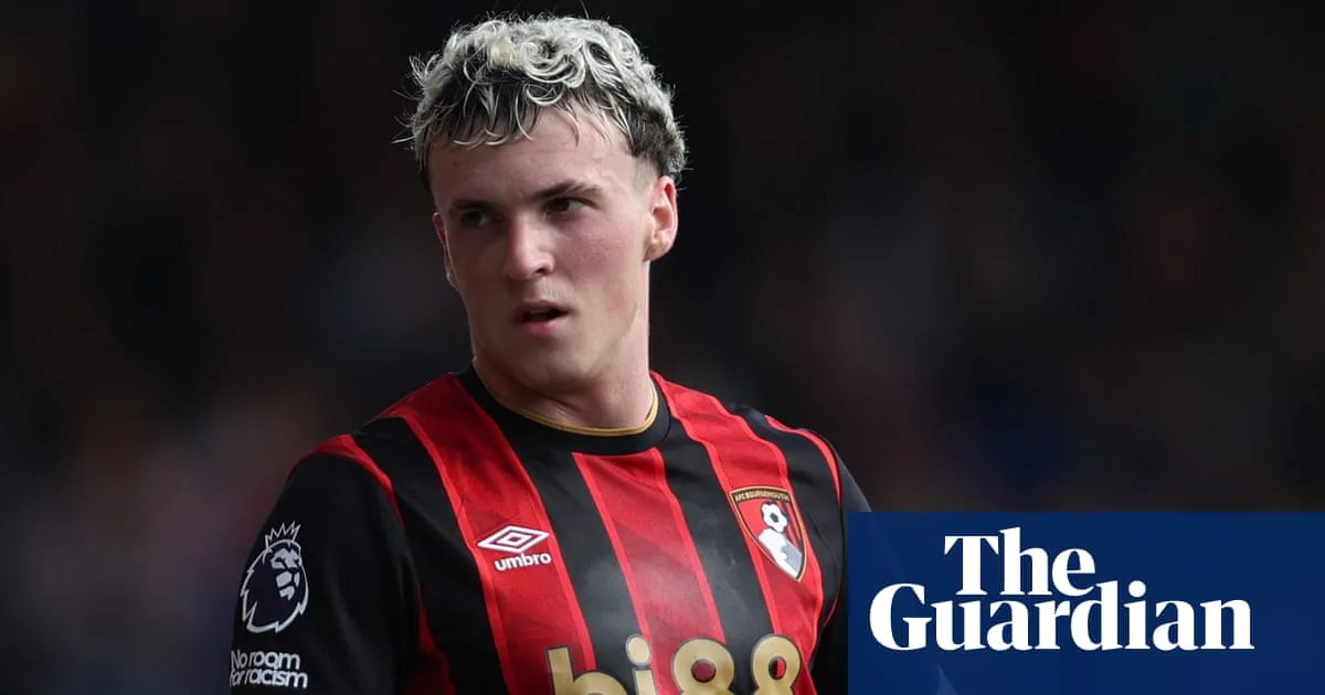 Bournemouth Suspend Alex Jimenez Amid Probe into Alleged Messages