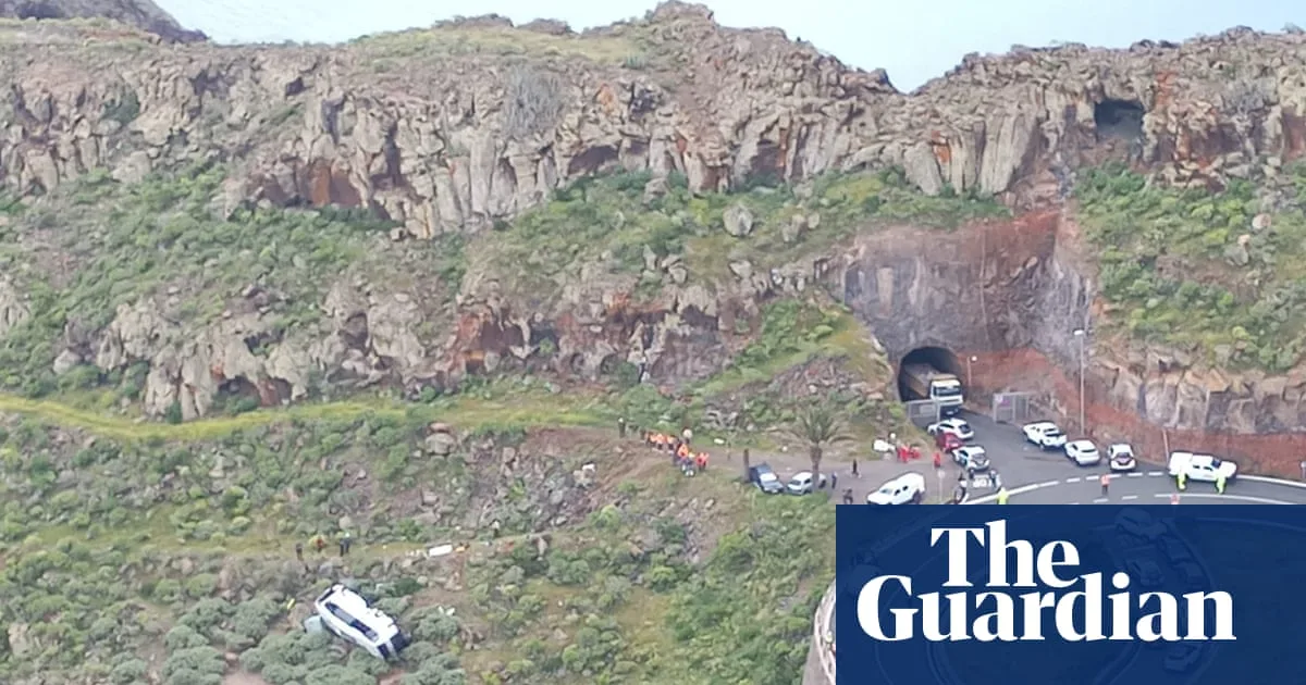 British Tourist Killed and 27 Injured in Canary Islands Bus Crash