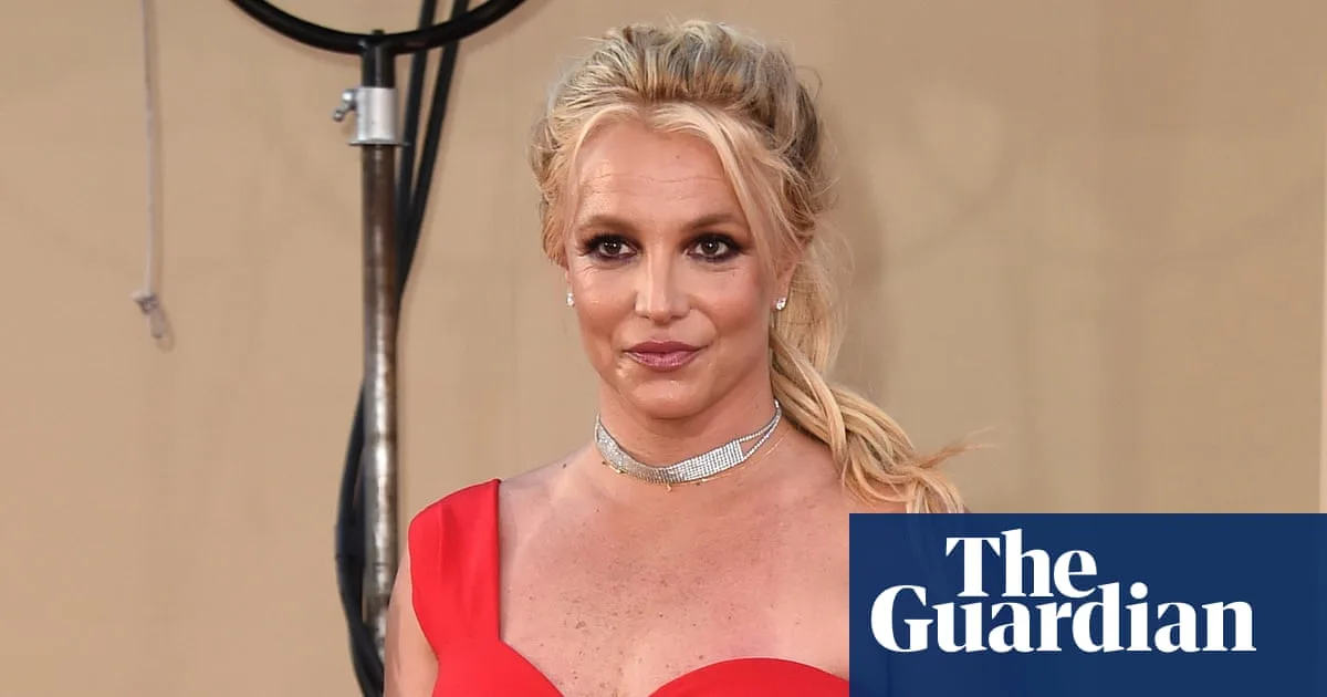 Britney Spears Enters Rehab After DUI Arrest