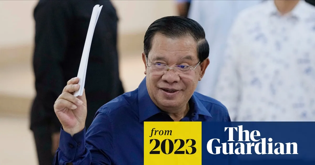 Cambodia's Hun Sen Resigns After 38 Years in Power, Hands Over to Son
