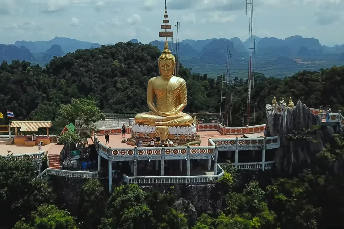 Canadian Tourist Dies on Thailand's Tiger Cave Temple Staircase