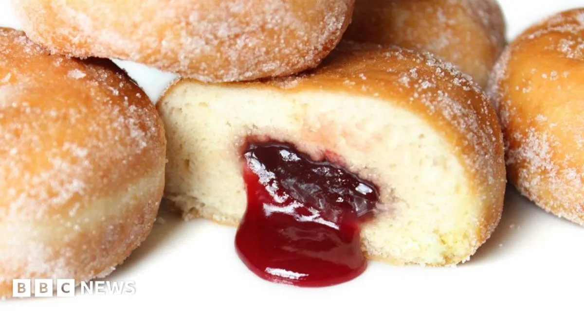 Care Home Resident Choked on Jam Doughnut Despite 'No Bread' Rule, Inquest Hears