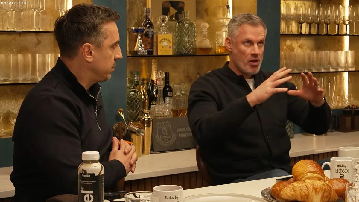 Carragher and Neville trade barbs after Liverpool slip below Manchester United