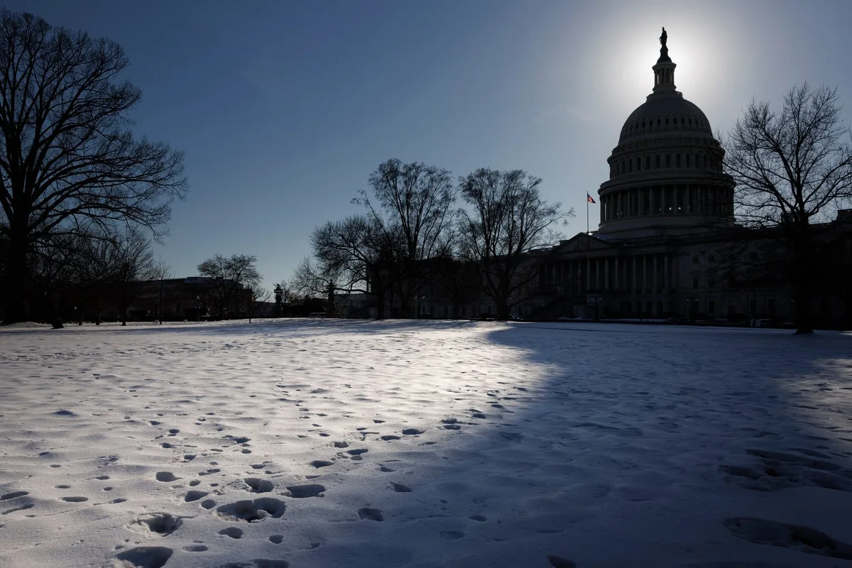 CBO Warns of Worsening Federal Deficits and Rising Debt Over Next Decade