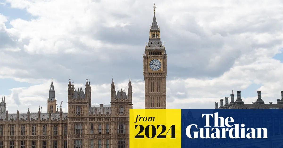 Man Arrested After Reports of Knives Outside UK Parliament