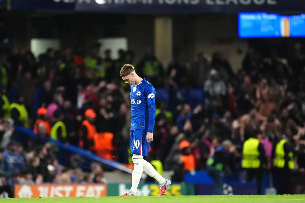 Chelsea's Champions League Nightmare Deepens as Rosenior Faces Scrutiny