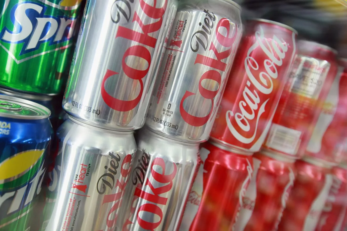 Former Pharmacist Claims Diet Coke Triggers 60-Minute Body Reaction