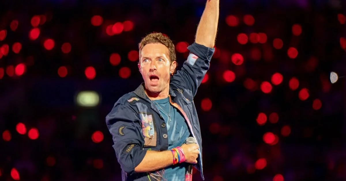 Coldplay’s Kiss Cam Sparks Proposal at Wembley Stadium Return