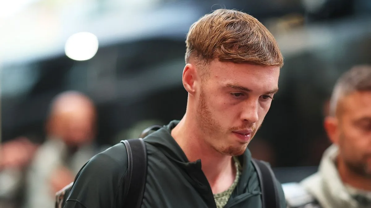 Cole Palmer Open to Manchester United Move Amid Chelsea Unrest