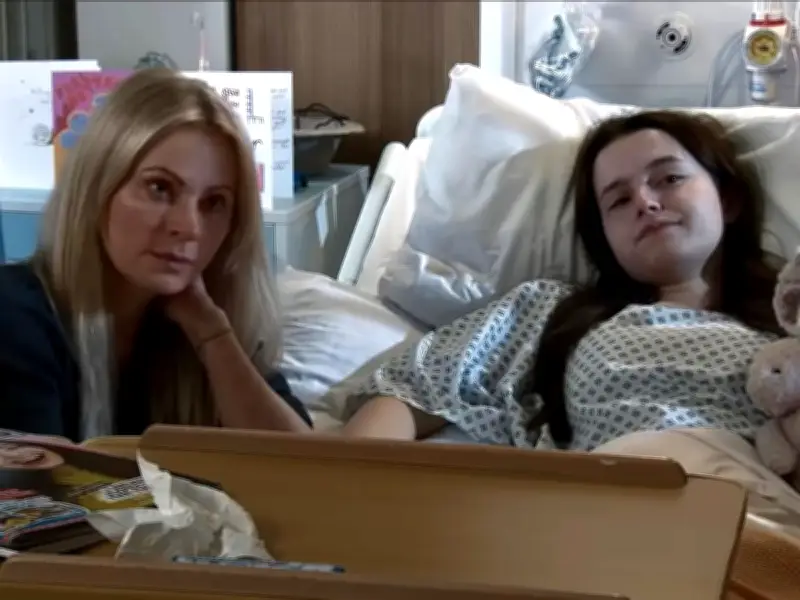 Coronation Street fans think soap hinted at return for Connor-Swains