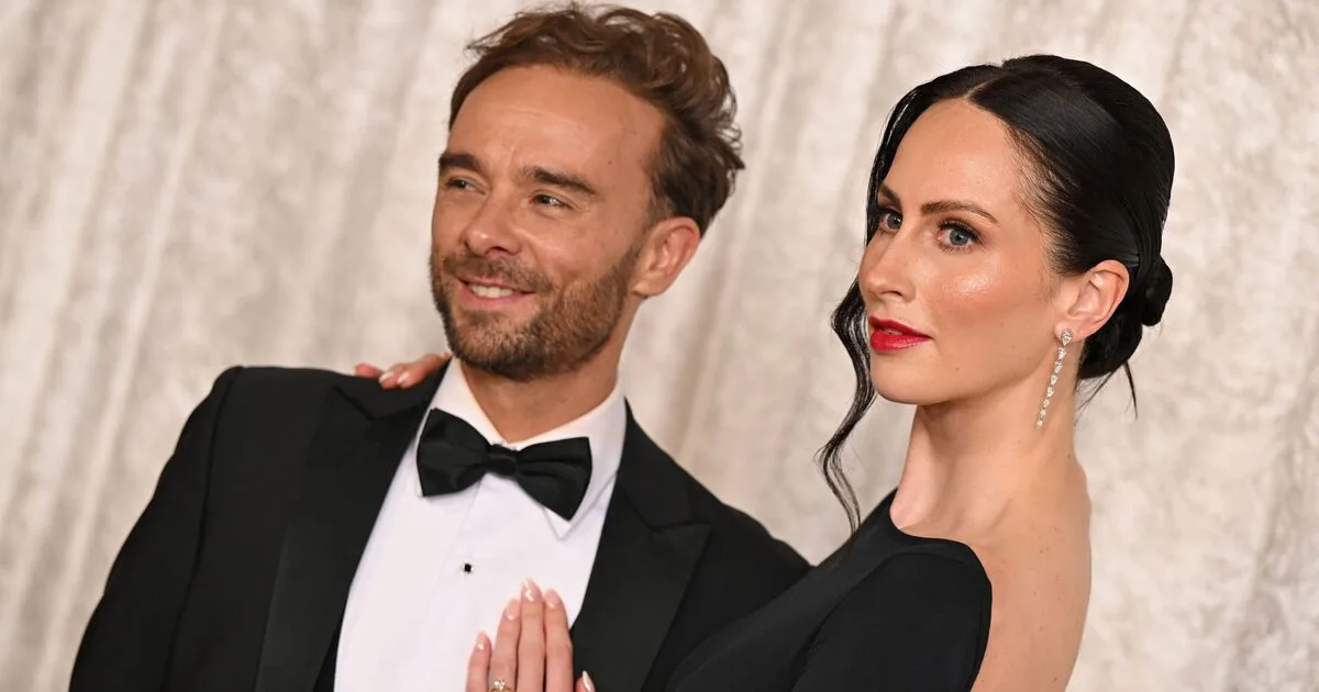 Coronation Street Stars Share Passionate Kiss at Co-Star's Wedding