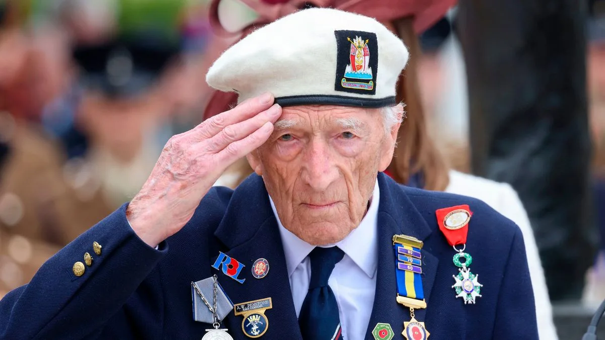 D-Day Veteran Alec Penstone Dies at 101: Tributes Pour In