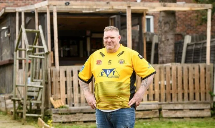 Dad ordered to demolish memorial summerhouse for son who died of diabetes