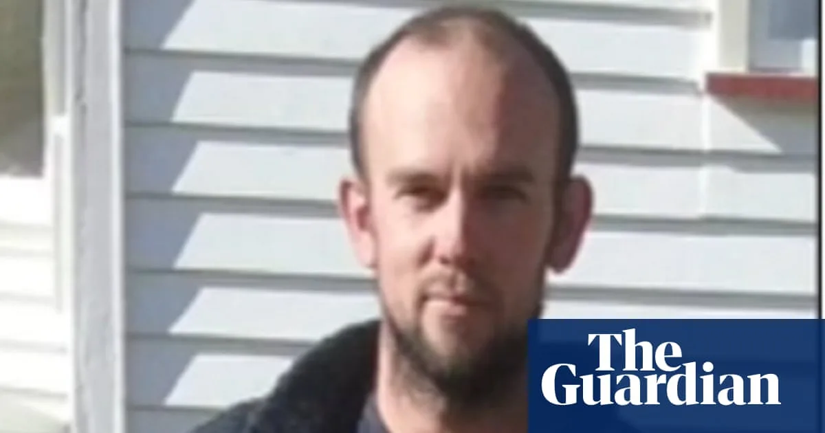 Fugitive Father Tom Phillips Shot Dead by New Zealand Police After Years on Run with Children