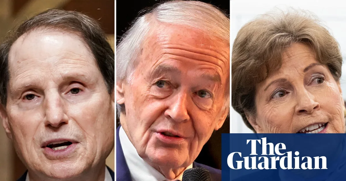 Senate Democrats Demand $175bn Tariff Refunds After Supreme Court Ruling