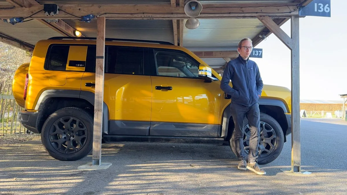 Denza B5 vs Land Rover Defender: Surprising Verdict from Goodwood Test Drive