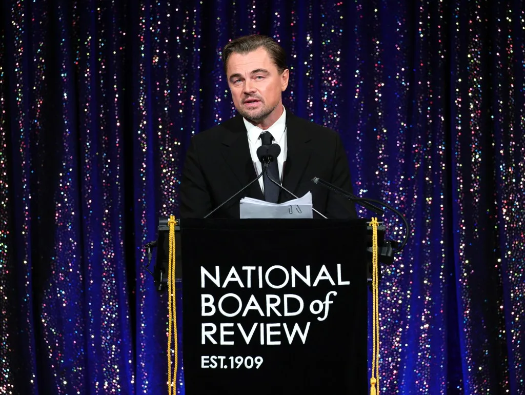 DiCaprio Wins Best Actor, Thanks Mother for ‘The Dream’ at NBR Gala