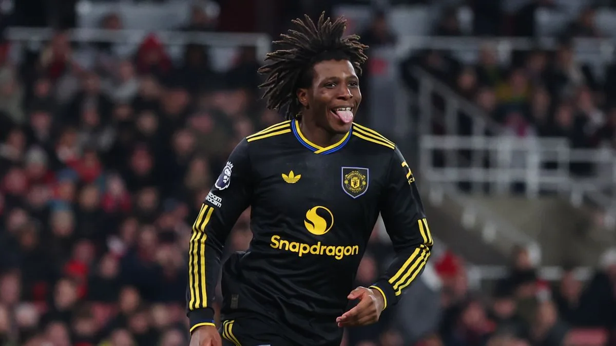 Patrick Dorgu Channels Patrice Evra After Stunning Goal in Man Utd's Arsenal Victory