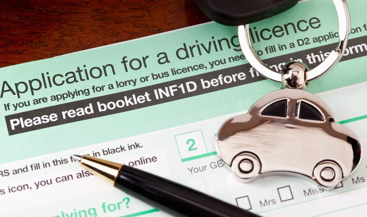 DVLA Warns Drivers of £1,000 Fine for Expired Licences