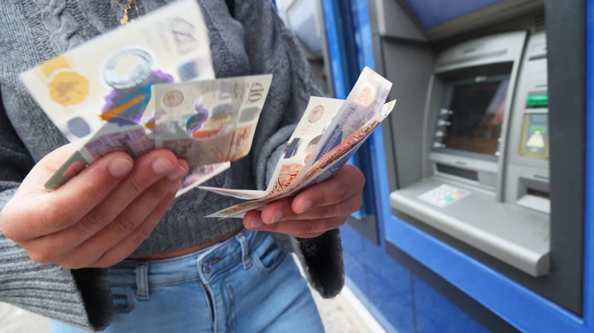 DWP Warns Universal Credit Claimants Over Scam Emails