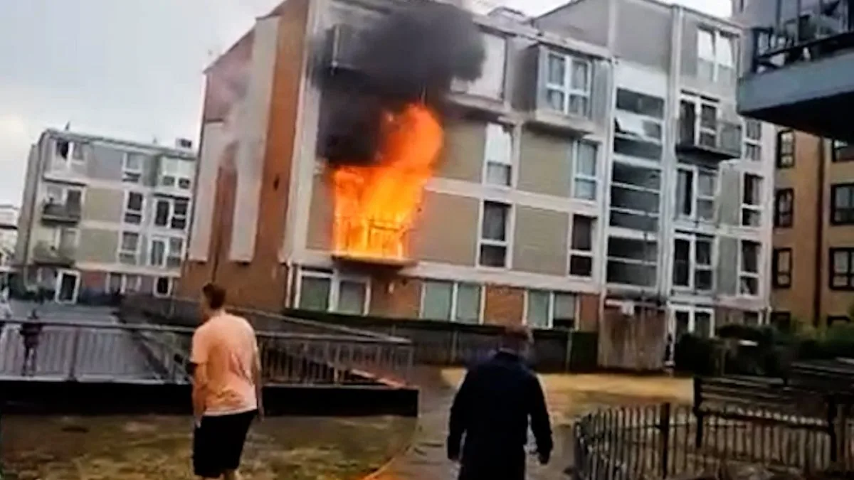 'Overcharged' E-Bike Battery Sparks Devastating Flat Fire in West London