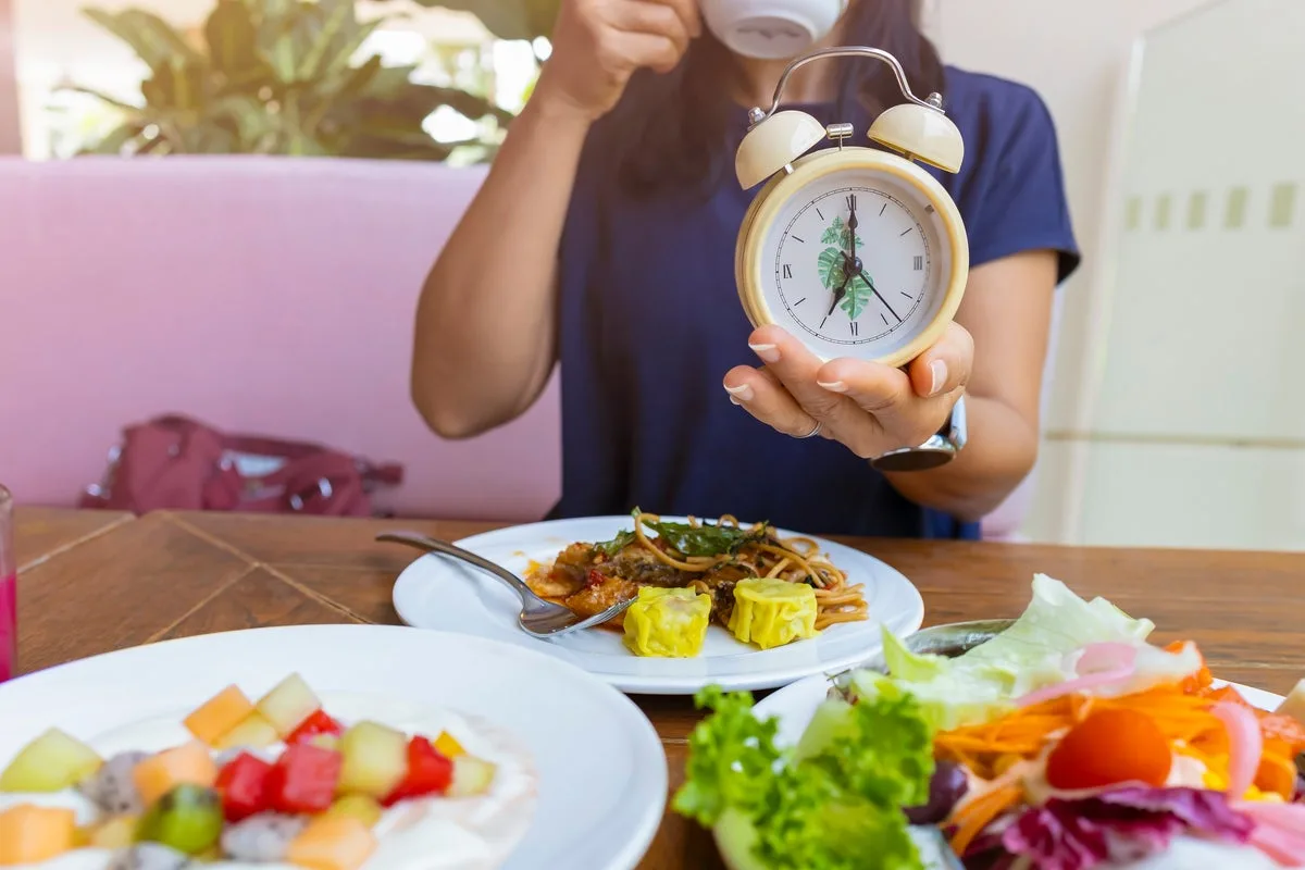 Eight-hour eating window aids weight loss, study finds