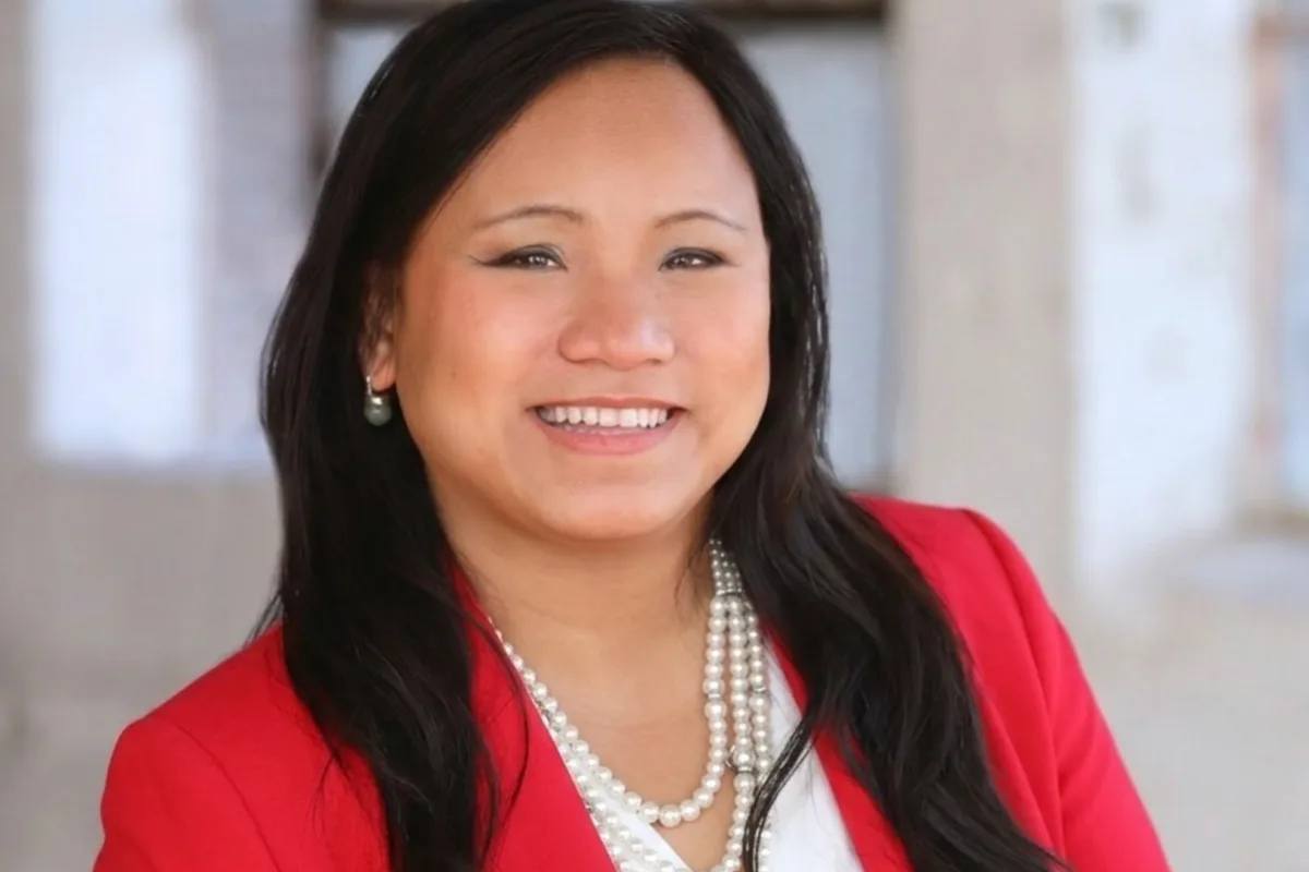 Ex-ICE Lawyer Who Said 'This Job Sucks' Runs for Congress in Minnesota