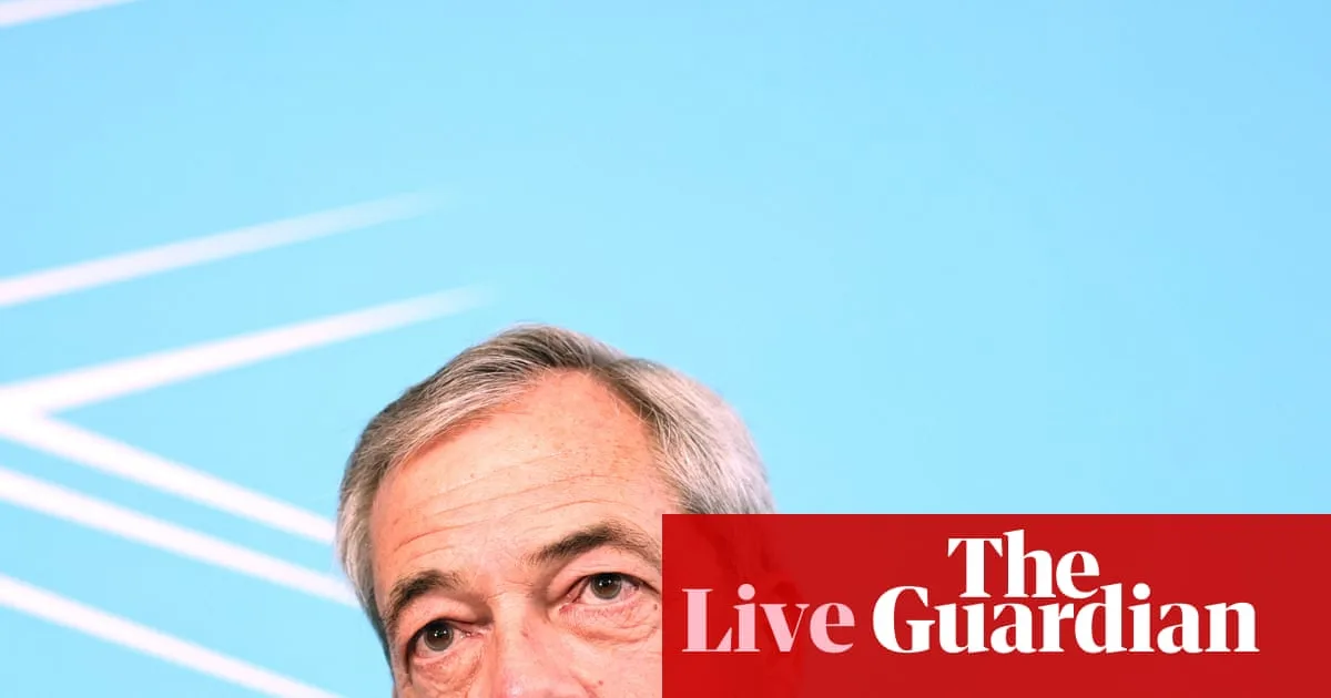 Farage to Discuss Chagos Islands Deal with Trump at Mar-a-Lago Dinner