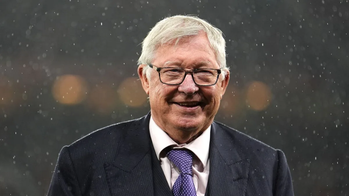 Ferguson Calls Arsenal Boring In Text To PSG Chief