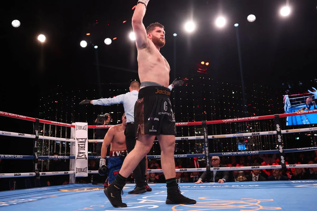 Johnny Fisher Survives Knockdown to Beat Ivan Balaz in Comeback Fight