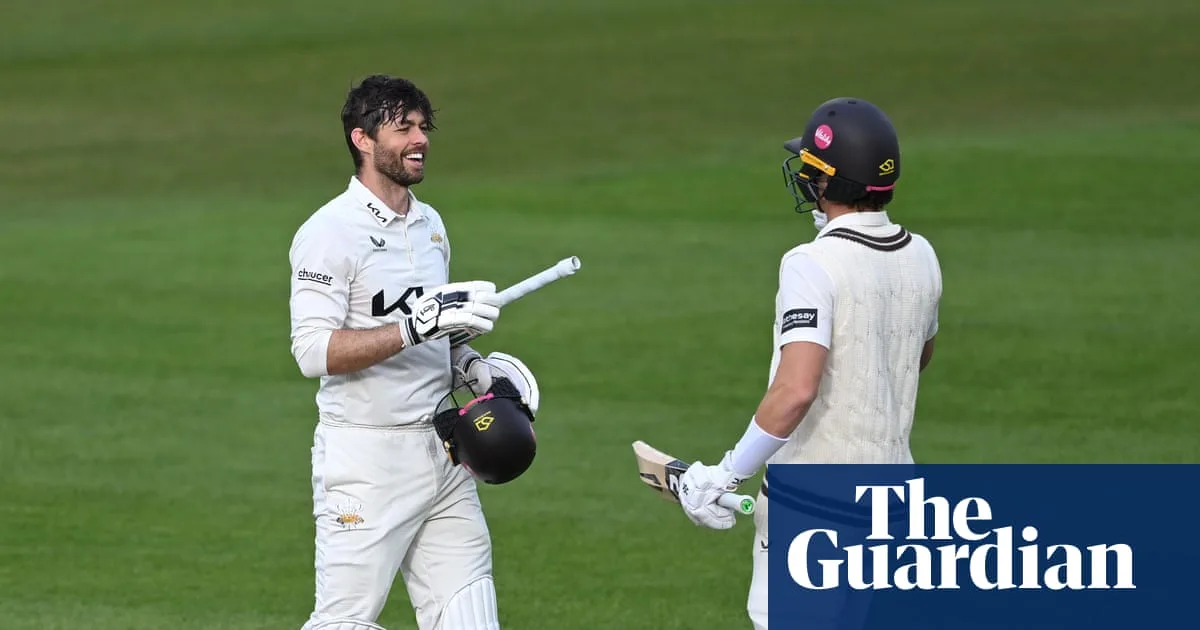 Ben Foakes Century Rescues Surrey in Early County Championship Opener