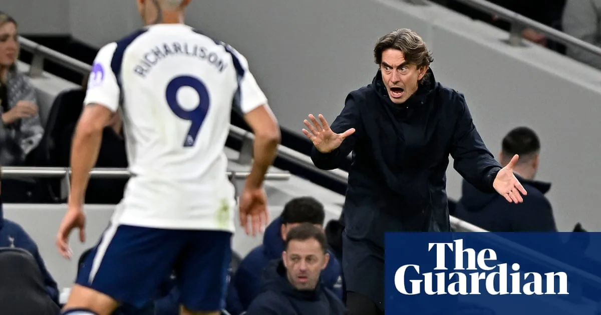 Thomas Frank criticises Tottenham fans for booing Guglielmo Vicario